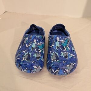 Cat & Jack Shark Design Rowan Slip On Water Shoes/Clogs in Size 7
